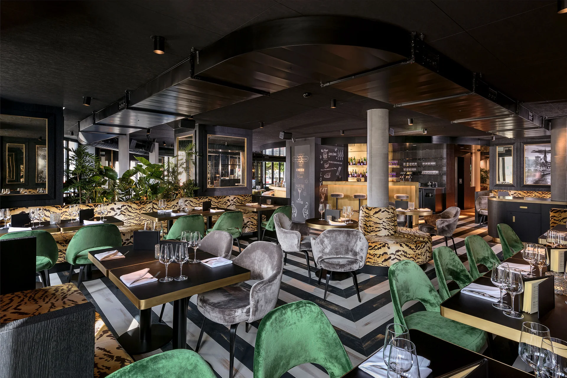Restaurant, Bar und Lounge Hotel Central Plaza, Zurich